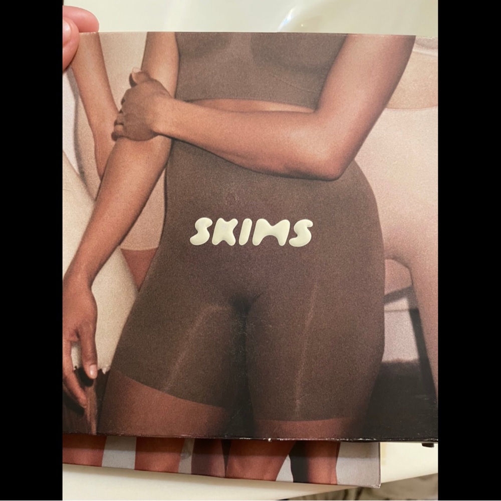SKIMS womens high waist above the knee short